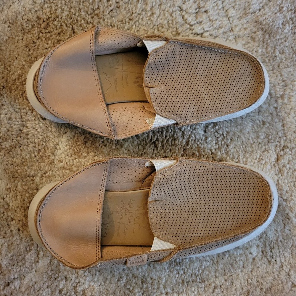 Tan sanuks airstream edition